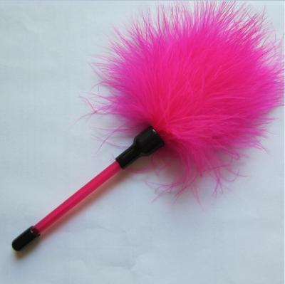 China Sensual Play Feather Tickler with Plastic Handle and Durability for sale