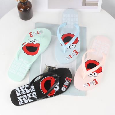 China Fashion trend ladies casual flip flops indoor and outdoor flat bottom beach flip flops for sale