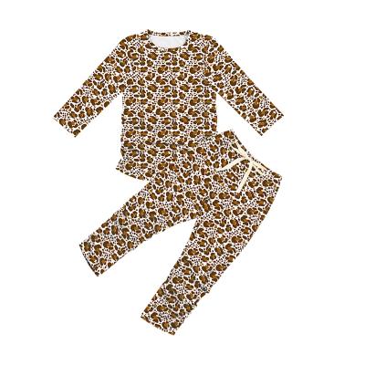 China TZ-328-HXL Cozy Cheetah Long Sleeve Jammies Clothes Pajamas Boys Girls and Toddler Pajamas Set 2 Piece Pajamas Set for sale