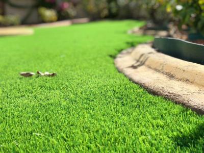 Chine Garden UV Resistant Artificial Turf Landscaping Synthetic Turf 35mm Natural Color Grass à vendre