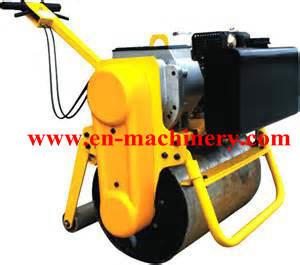 China Small Mini Single Vibratory Roller for Concrete Road Machine Road Roller for sale