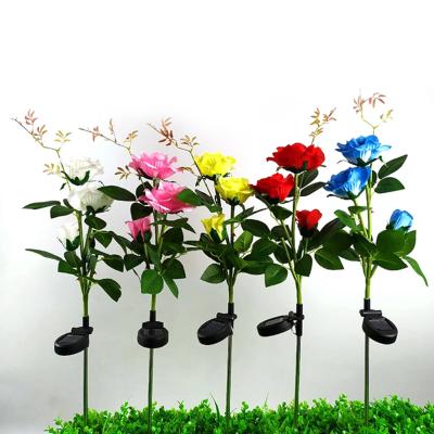 China Solar Powered Landscape Rose Flower Light Waterproof IP65 Garden Lighting Rose Solar Stake Light for sale