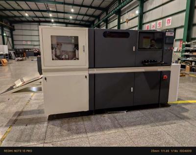 Chine 590x760 Machine numérique pour le revêtement et la fabrication de feuilles de vernis UV à vendre