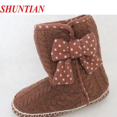 China New Fashion Durable Warm Half Boots Brown Knitted Shoes For Kids Outdoor Boots for sale