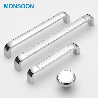 China Contemporary Furniture Maker Furniture Drawer Kitchen Cabinet Fitting Knobs And Glass Door Handle for sale