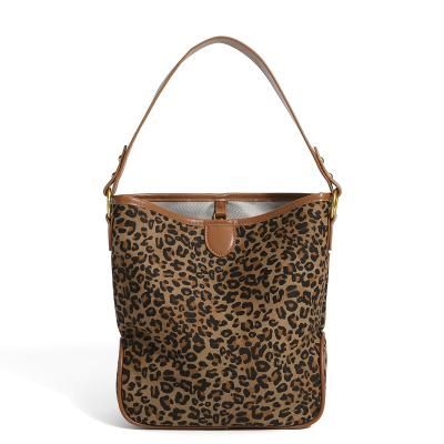 China 2021 Pattern Casual Bucket Fashion Leopard Body Tote Hand Bags For Women Shopping Bag Shoulder Purses and Ladies Cross Handbags for sale