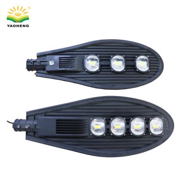 China ROAD factory direct waterproof modern black daylight ip65 outdoor led road street lights for sale