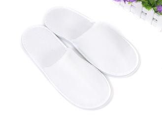 China Eco Friendly Disposable Hotel Slippers Highly Water Absorbent For Hospital / Home for sale