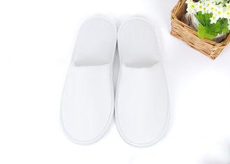 China 100% Organic Cotton Disposable Shower Slippers White Closed Toe Slippers For Hotel for sale