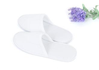 China Open Toe / Closed Toe Disposable Hotel Slippers Logo Printed White Hotel Slippers for sale