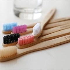 China Round Natural  Bamboo Toothbrush , Environmentally Friendly Toothbrush For Adult / Kids for sale