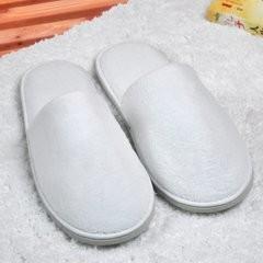 China Unisex Closed Toe Disposable Spa Slippers , Washable / Reusable Hotel Room Slippers for sale