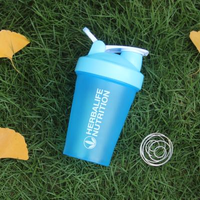 China Viable Wholesale OEM Gym Water Bottle Shaker Cup Plastic Shaker Bottles Outdoor Protein Shaker Bottle for sale