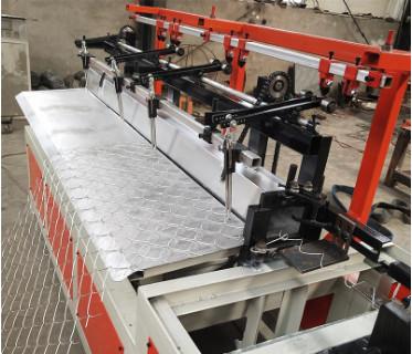 China cerca Machine do elo de corrente de 3kw 120*120mm 2 anos de garantia à venda