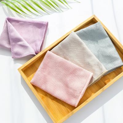 China Viable Scale Superfine Cleaning Cloth Fish Fiber Glass Cleaning Cloth Wiping Towel Car Glass Towel for sale