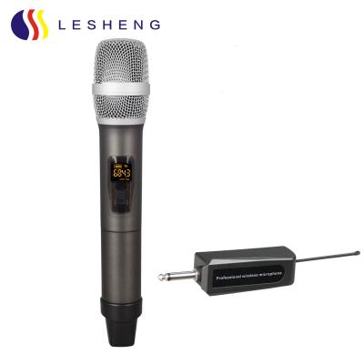 China Professional Universal Professional Handheld Microphone Handheld Microphone Microphone Wireless Microphone For Karaoke for sale