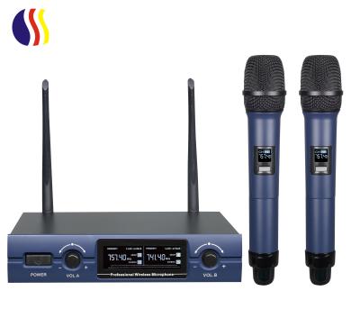 China Karaoke Mini Handheld Dual Channel Wireless Microphone VHF Microphone Lightweight Handheld Microphone for sale