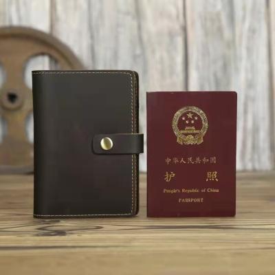 China 2021 Customs Crazy Horse Anti-theft Wallet For Men's Passport Wallets Vintage Genuine Leather Western Handmade Bifold Bag Gift for sale