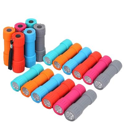 China Cheaper custom logo 3AAA battery indoor sales promotion gift plastic 9led flashlight for sale