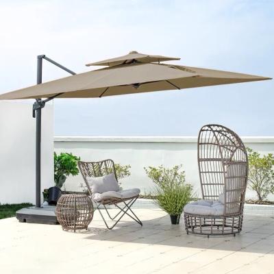 China Sun Protection UV50+ 10ft Easy Tilt And Lift Cantilever Umbrella For Poolside Garden for sale