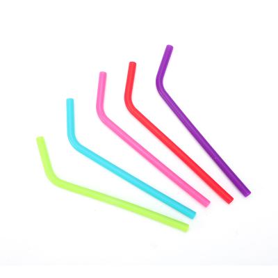 China Viable Bent Silicone Drinking Straw Dishwasher Safe High Quality Reusable Flathead Food Grade 5 Pcs Set for sale