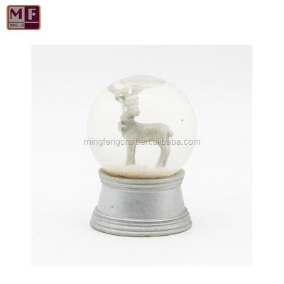 China The Snow Globe Reindeer Snow Globe Decoration Christmas Valentine's Day Birthday Holiday New Year Gift for sale