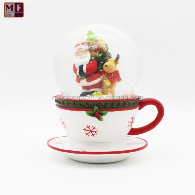 China Resin Santa Claus Cup Snow Globe Snow Globe Decoration Christmas Gift Souvenirs for sale