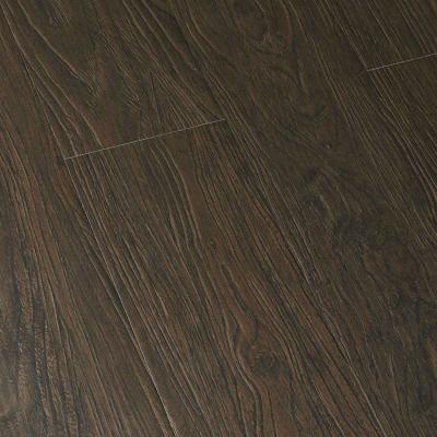 China Modern Shandong Waterproof V Groove Paint Wood 8mm Embossed Laminate Flooring for sale