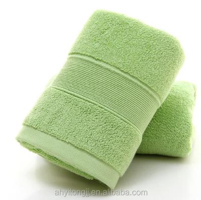 China Ring Spun Cotton Bath Towel 100% Child Safe (70 x 140 cm) Highly Absorbent and Quick Dry Bath Towel - Super Soft Hotel Quality Towel (Green) for sale