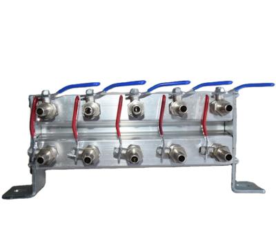 China Injection Molding Machine Manifold Underfloor Water Brass Manifold Floor Heating Fitting System For Injection Molding Machine High Precision for sale