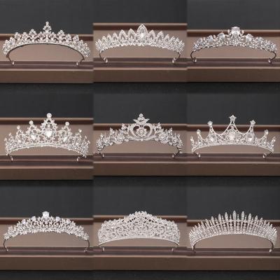 China Wedding Tiara Wholesale Crowns and Gold Crystal Rhinestone Crowns And Bride Tiara For Girls for sale