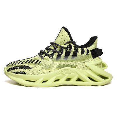 China Wholesale High Quality Light Weight Breathable And Breathable Rubber-plastic Outsole Woven Fabric Chaoliu Flying Sneakers for sale