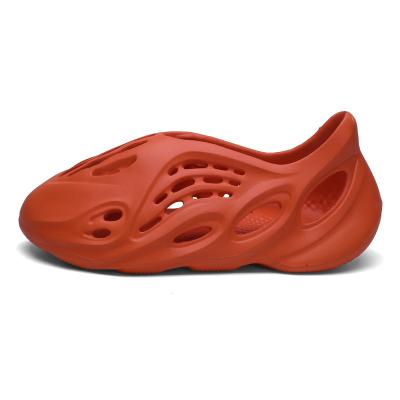 China New Trend Easy Ventilation Hole Shoes Rubber Summer Slippers And Plastic Outsole Casual Sandals for sale