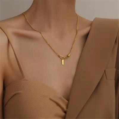 China European and American other 18K gold Cuban U-shaped heavy texture gold lock diamond necklace button double retro natural diamond for sale