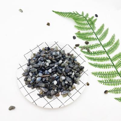 China Wholesale Natural Europe Crystal Therapy Labradorite Quartz Rock Quartz Tumbled Stone Crystal Gravel for sale