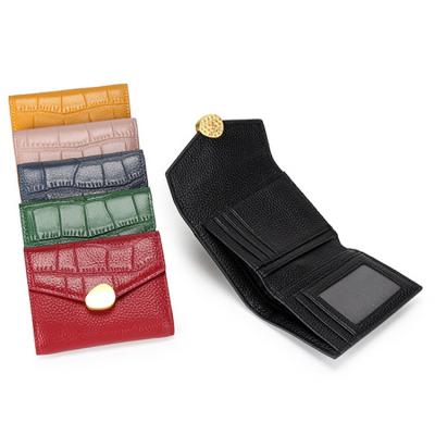 China New Arrival Crocodile Pattern Short Wallet Women Wallet Waterproof Genuine Leather Triple Folded Purse With Card Slots for sale