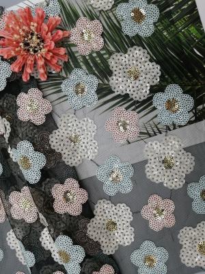 中国 花の刺繍されたスパンコールのレースの生地 販売のため