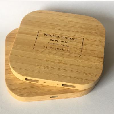 China Custom Wholesale Square Desktop Stand Eco-Friendly Bamboo Wireless Charger For iPhone Mobile Phone 5W 10W Charger Pad for sale