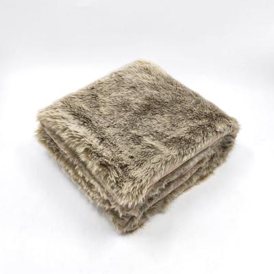 China Anti-bacteria High Quality New Design Fake Fur Suede Fluffy Throw Blanket for sale