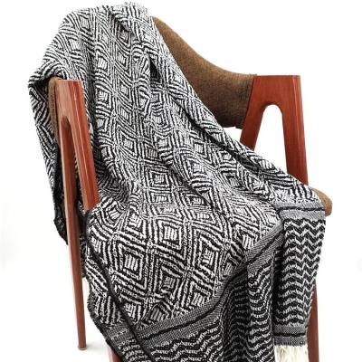 China Plain Custom Wholesale Jacquard Woven Throw Blanket For Living Room for sale