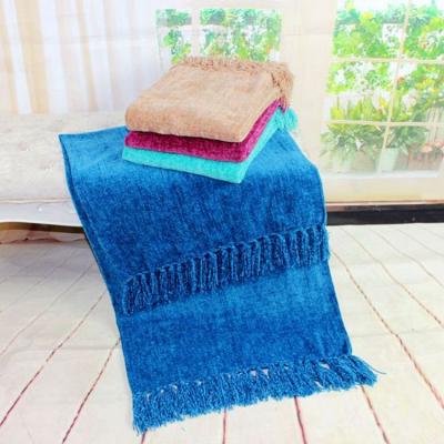 China Anti-pilling Single Soft Polyester Tassel Chenille Throw Blanket for sale