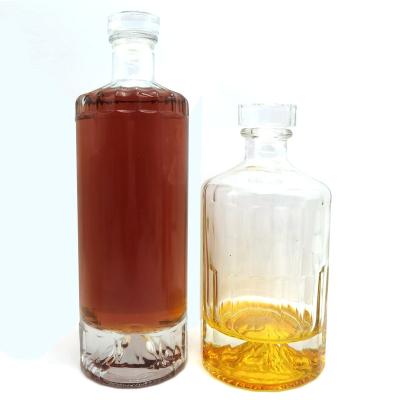 China Wine factory produced 750ml packaging glass wholesale empty wine bottle for sale