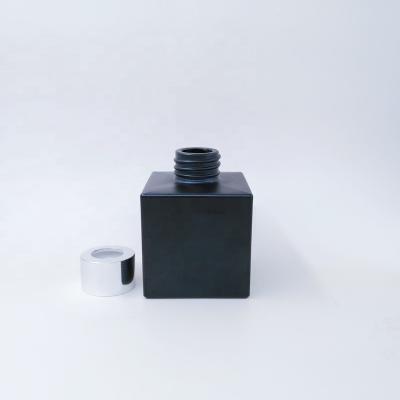 China Personal Care Wholesale Matte Black Square Room Diffuser Bottle Glass Aroma Bottle For Home Decoration for sale