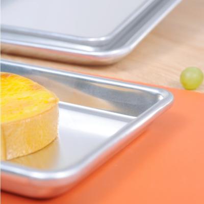 China Sustainable Kitchen Oven Aluminum Pizza Tray 33cmx25cmx2.5cm Food Baking Trays Multifunctional for sale