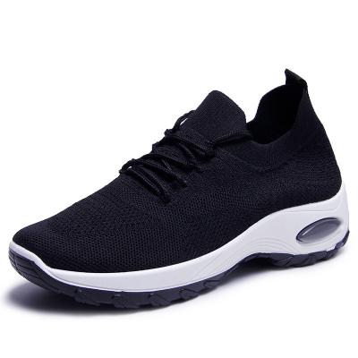 China Fashion Trend Mesh Breathable Comfortable Women Sports Shoes Fashionable Soft Bottom Shoes Sneaker for sale