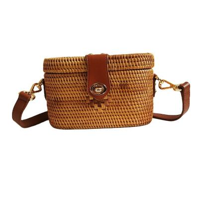 China High Quality Open Environmental Protection Rattan Storage Basket Handwoven Rattan Women's Bag Messenger Bag for sale