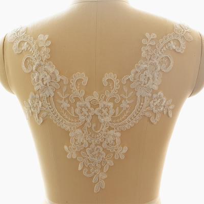 China Car Bone Embroidery Wedding Dress V-Neck Lace Applique DIY Car Bone Embroidery Patch for sale