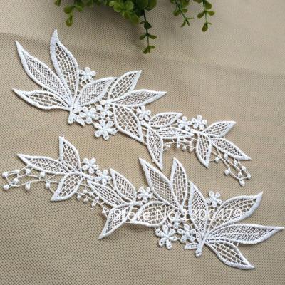 China Handmade Water Soluble Lace Applique DIY Neckline Cuffs Clothing Accessories White Flowers for sale