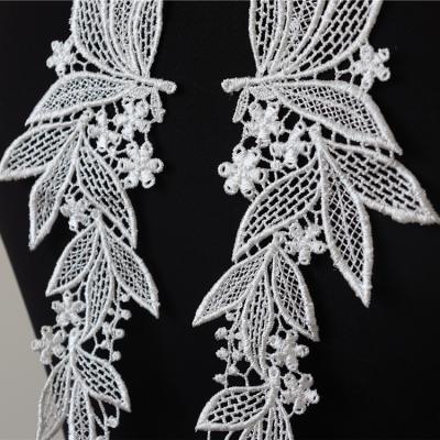 China Handmade Water Soluble Lace Flowers DIY Headwear Apparel Home Accessories Lace Up Embroidered Flower Applique for sale