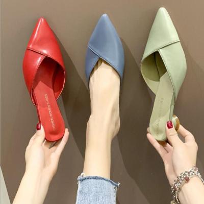 China New Style Quick-drying Wine Dressing Room Fashion Glass Toe Low Heel Sandals for sale